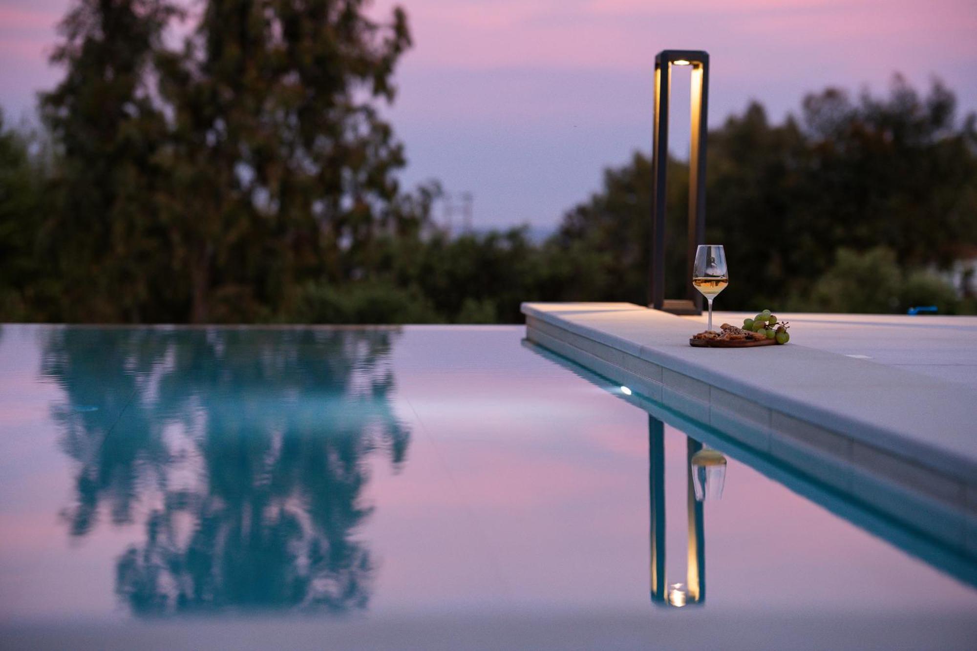 Reveli Suites Кателиос Экстерьер фото